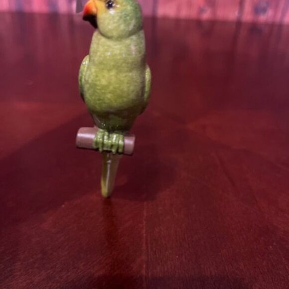 Gallerie‎ II Green Parrot Hanging Ornament tropical bird - Picture 2 of 4